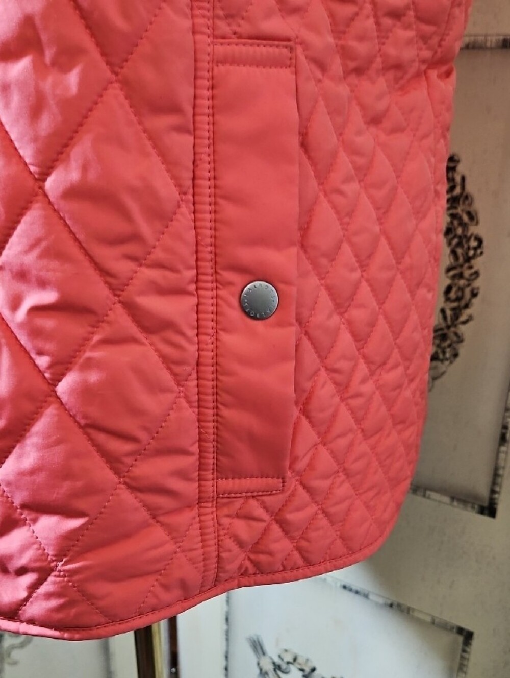 Quilted TALBOTS Diamond Salmon Coral Pink Women's Sleeveless Vest Size L - Picture 4 of 9